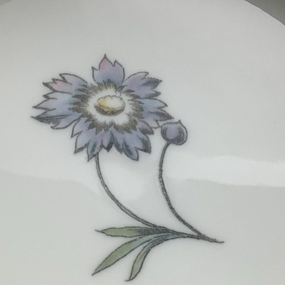 Vintage 1991 Wedgwood English Bone China Hummingbird Trinket Box - Picture 6 of 10